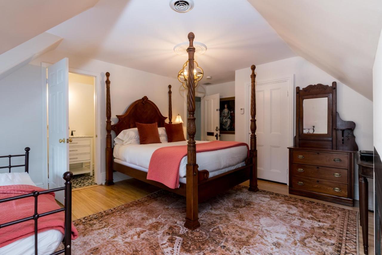 The Secret Garden Inn Kingston Luaran gambar